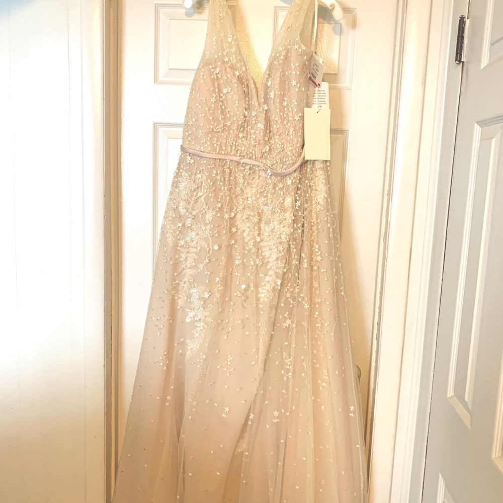David’s bridal wedding gown
